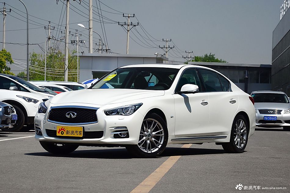 2016款英菲尼迪Q50L 2.0T自动豪华版