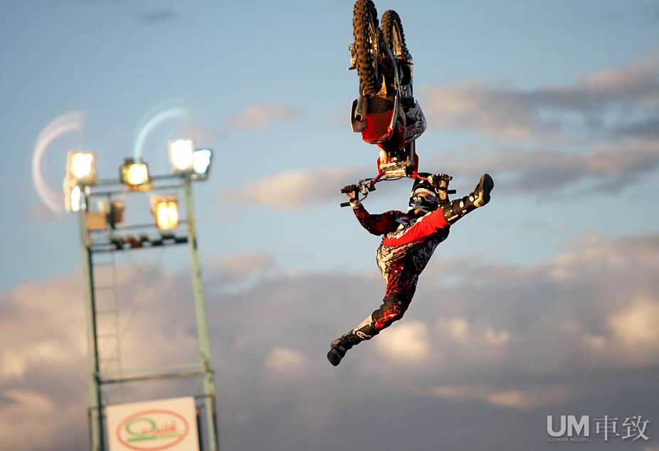 XGAME 热血骑士与极限摩托的斗兽场(22\/32)_车致_新浪网