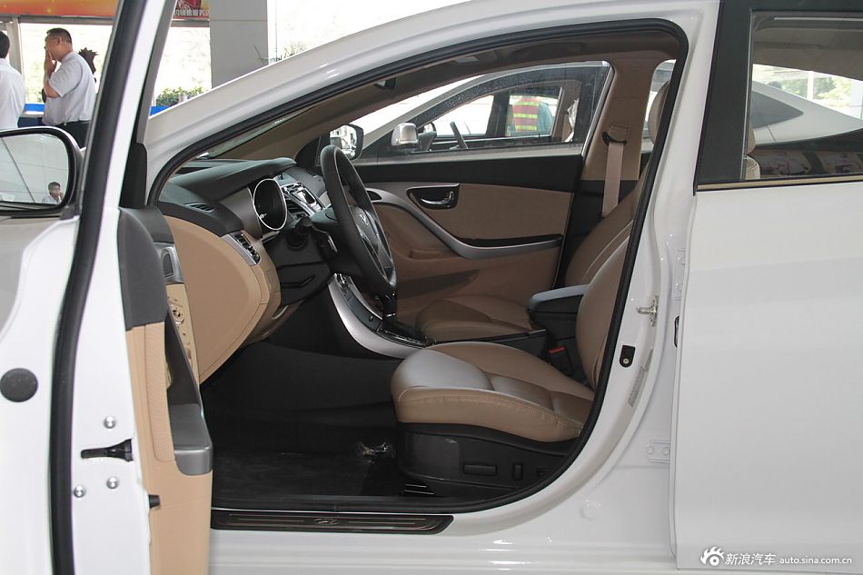 2013款北京现代朗动到店实拍_朗动图片1781