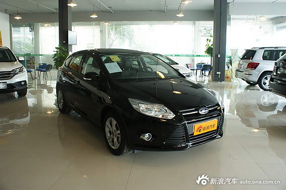 福克斯全系现金降6000元 送购车礼包