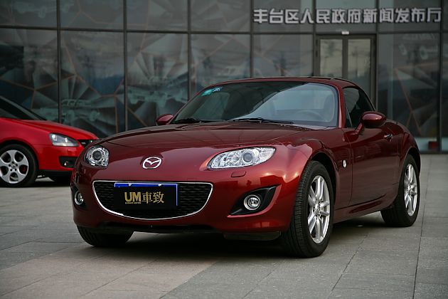 创造销量纪录 MX-5 Miata传奇23年