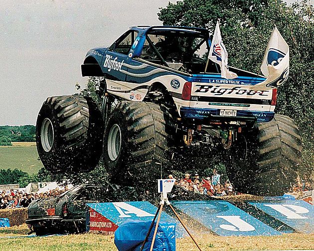 越野“绿巨人” 大脚车文化简介