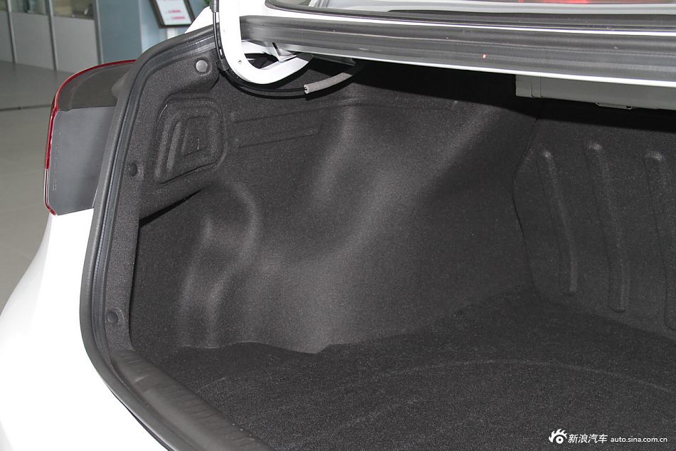 2013款北京现代朗动到店实拍_朗动图片1781