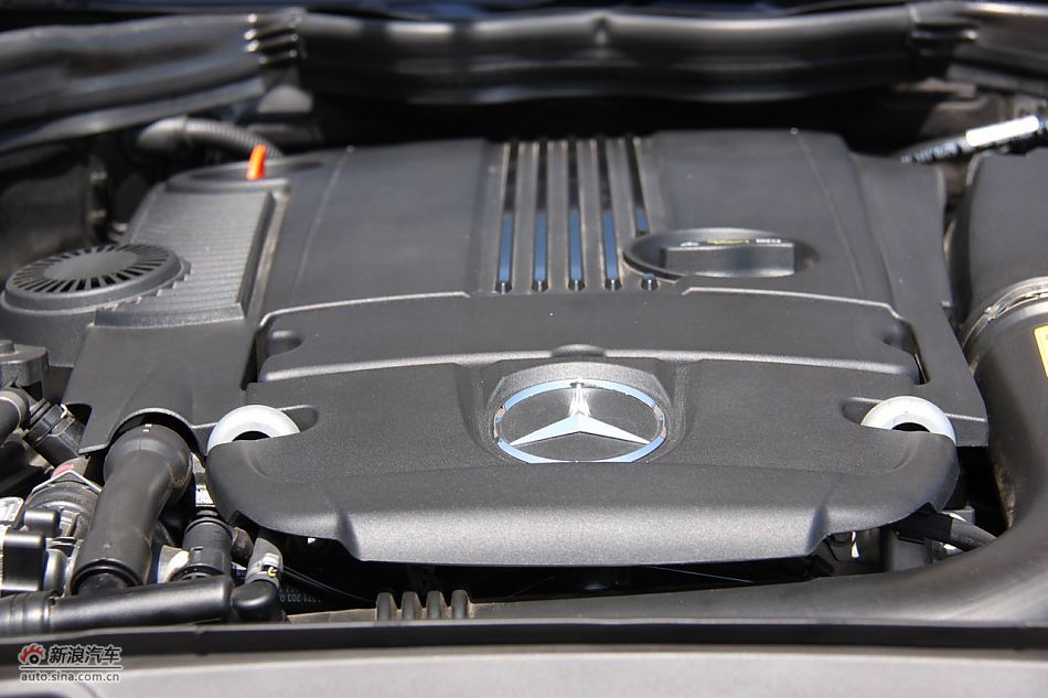 奔驰C200CGI旅行版发动机_奔驰C级-进口底盘