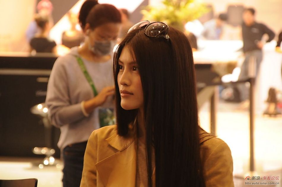 中国超模何穗将亮相北京车展_15300327_汽车