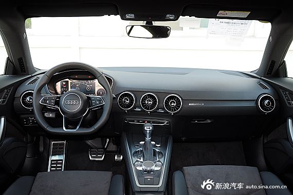 2015款奥迪TT Coupe 45TFSI quattro