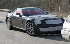 汽车战场的先锋 探秘谍照摄影大师