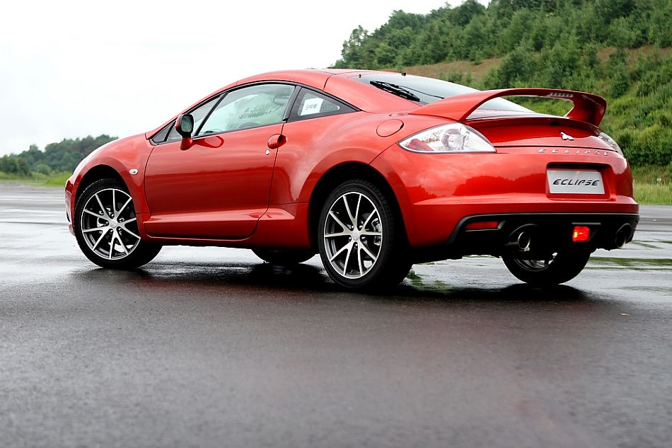 三菱Eclipse日蚀_伊柯丽斯图片8928_汽车图库_新浪汽车_新浪网