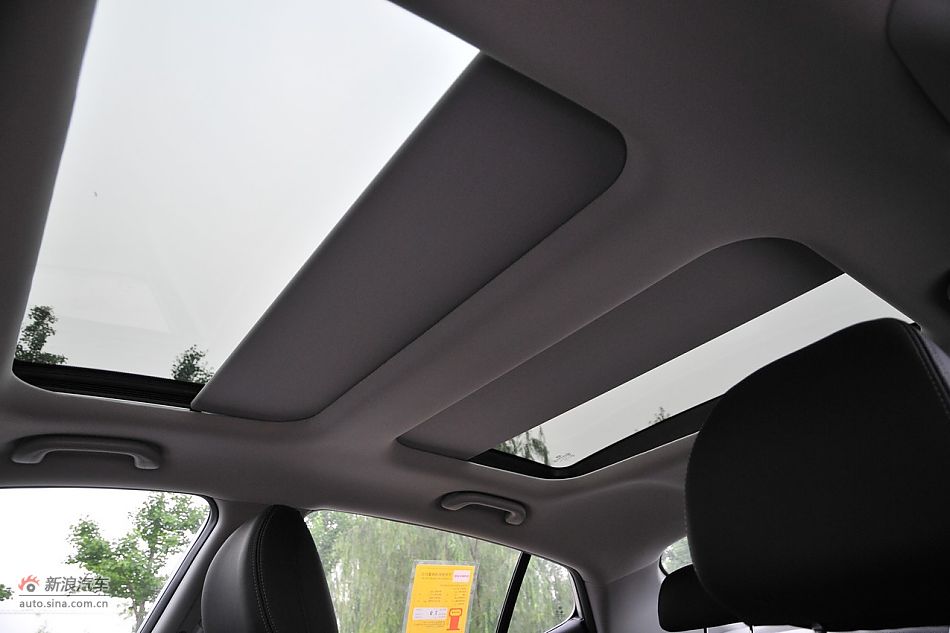 2011款东风悦达起亚K5_K5内饰功能图片6170