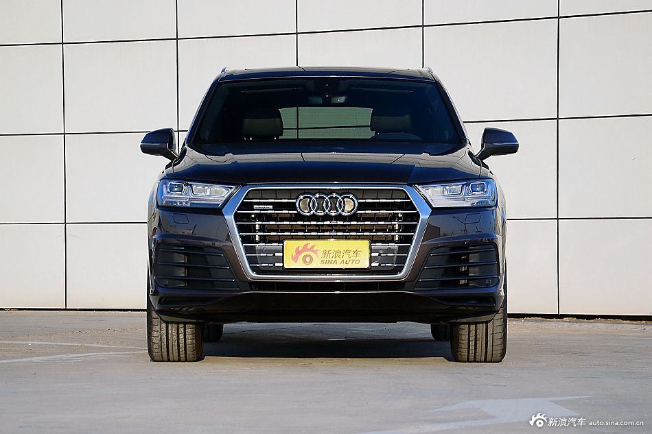 2016款奥迪Q7 3.0T自动45TFSI S-Line运动型