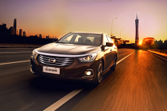 广汽传祺GA6官方实拍组图