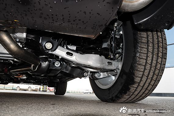 2015款发现神行 2.0T Si4 SE汽油版