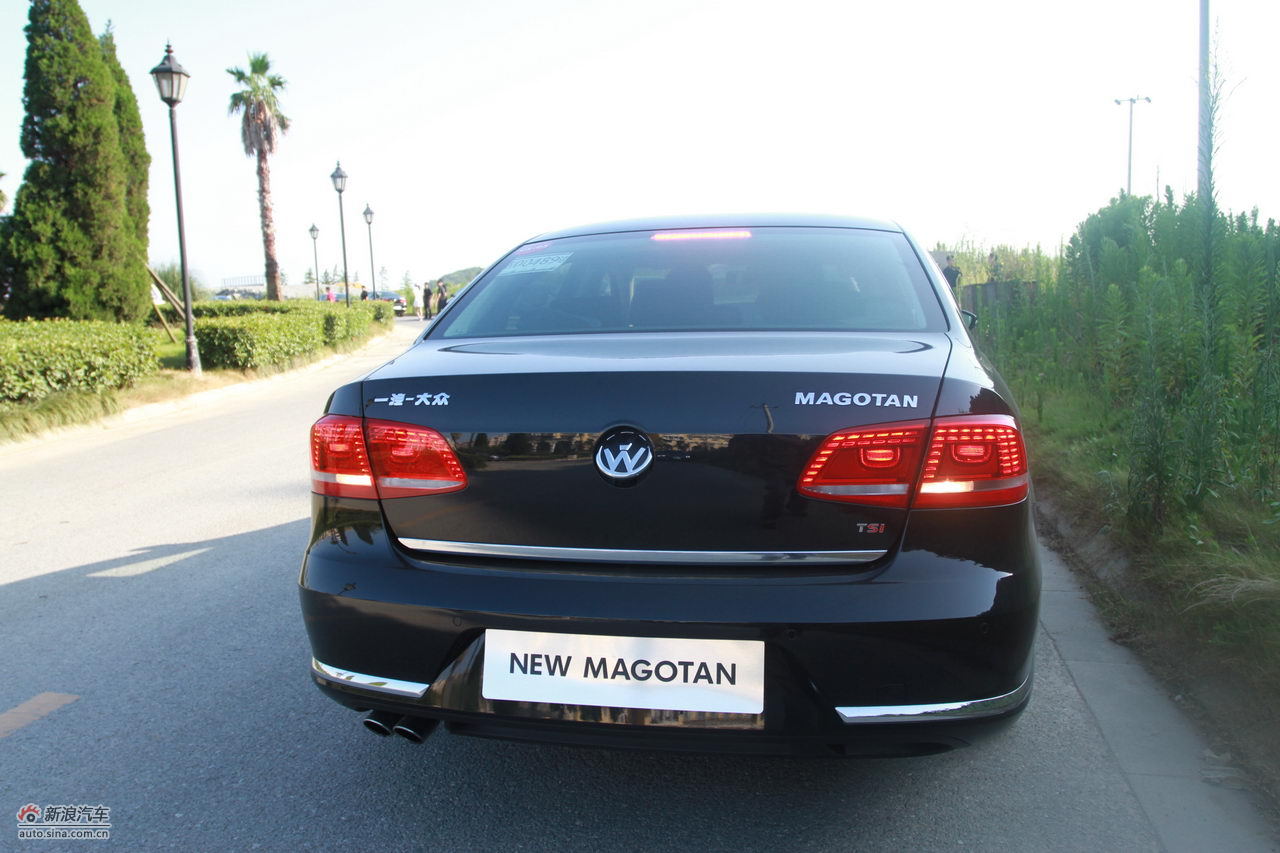 新迈腾(b7l)1.8tsi自动尊贵型外观