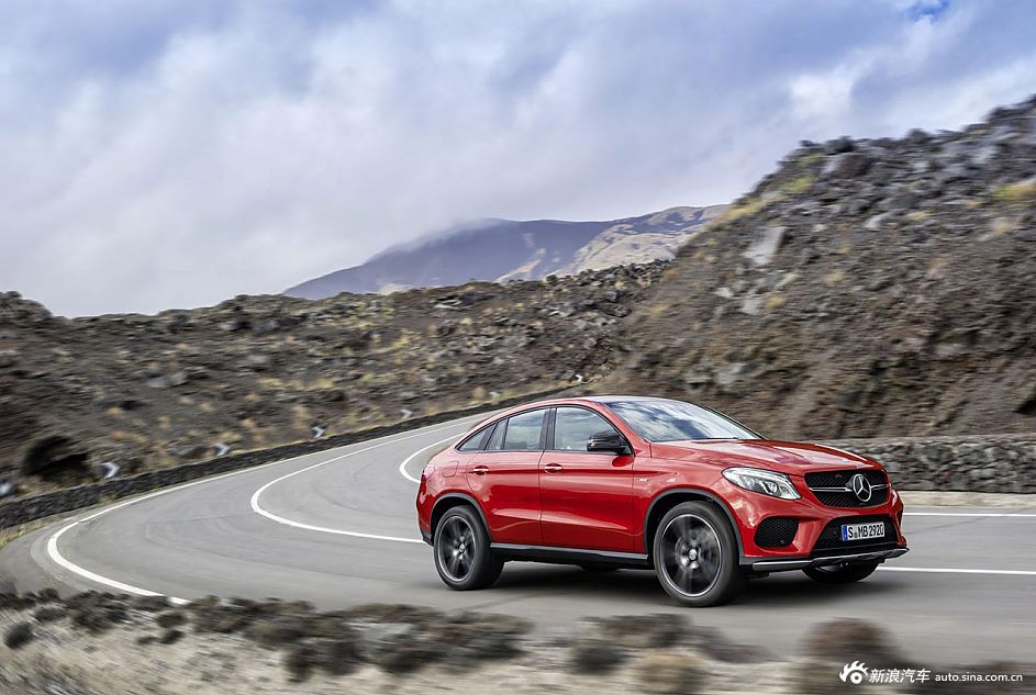 奔驰GLE级Coupe官方图发布
