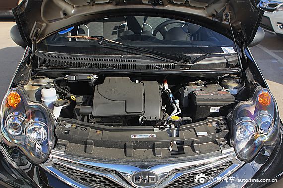 2015款比亚迪F0 1.0L AMT悦酷型 2015款比亚迪F0 1.0L AMT悦酷型