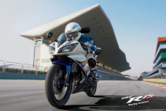 雅马哈R15 V2.0入门跑车高清组图欣赏