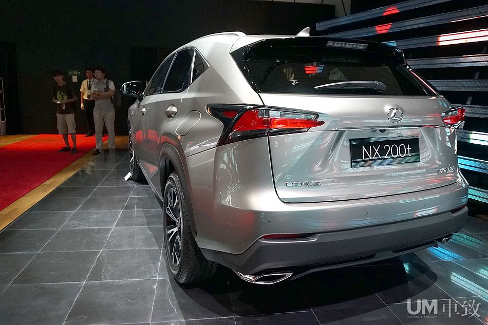 车致实拍雷克萨斯SUV全新NX 200t\/300h