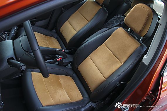 2015款昂科拉1.4T自动四驱全能旗舰型 2015款昂科拉1.4T自动四驱全能旗舰型
