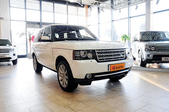 路虎揽胜展车到店接受预订 订金20万元