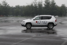 试驾2014款jeep指南者