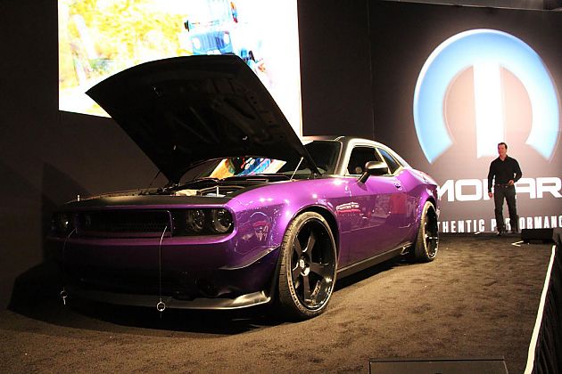 道奇Challenger SRT8 UltraViolet发布