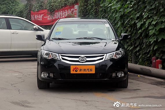 比亚迪思锐最高优惠3万元 店内少量现车