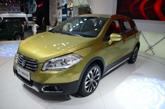 2013成都车展SUV：长安铃木S-cross
