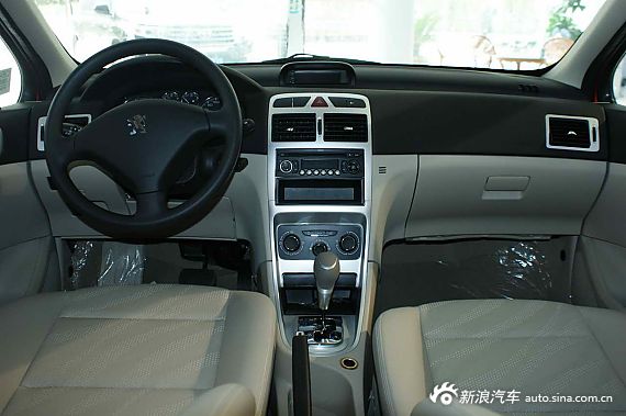 2012款标致307两厢