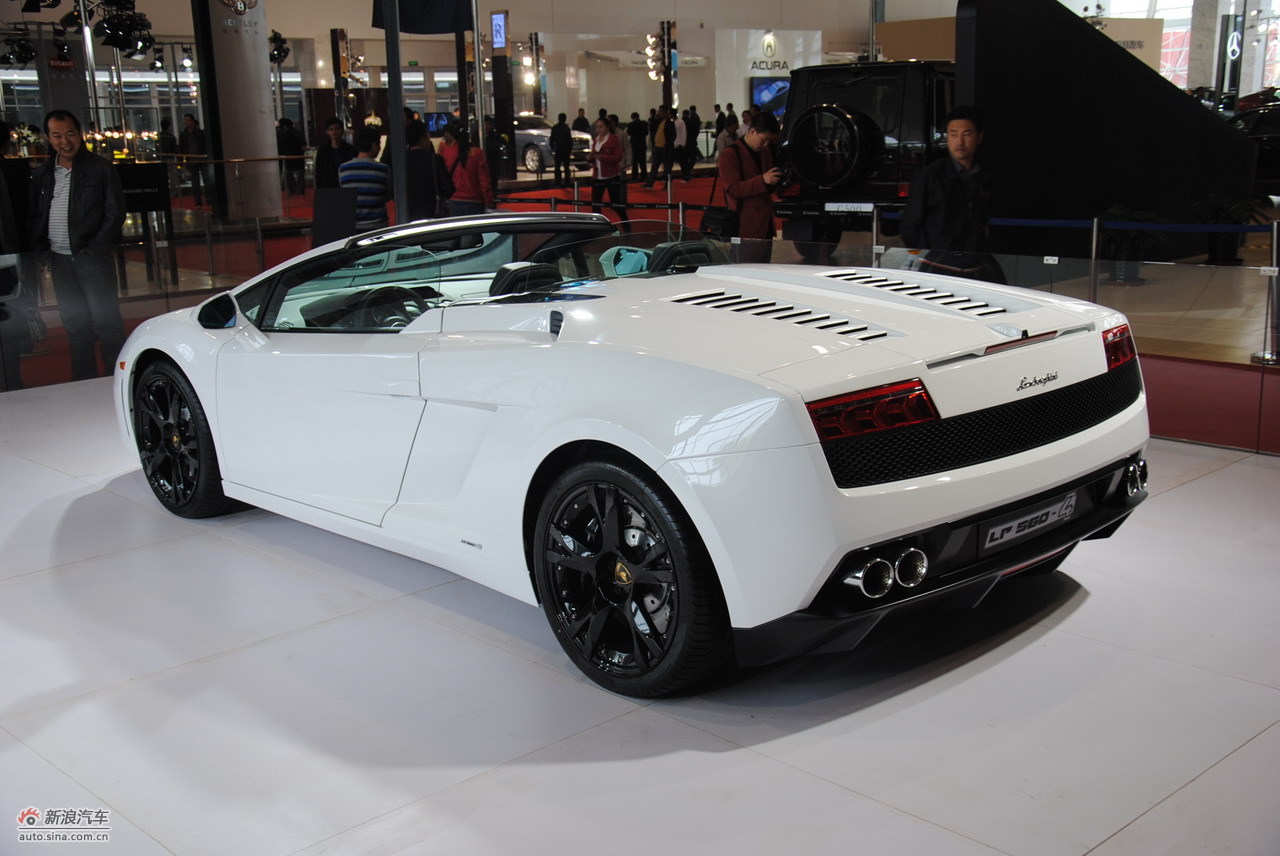 2010鄂尔多斯车展展车实拍图