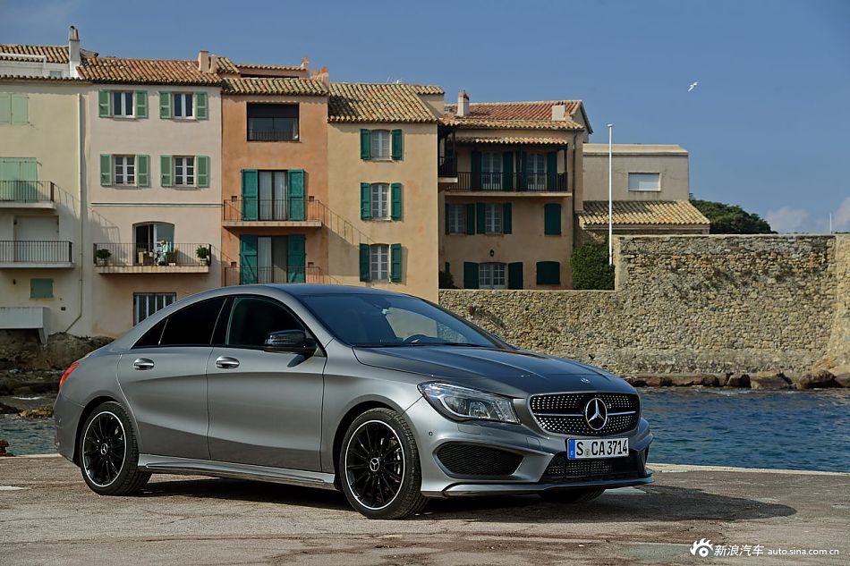 奔驰cla200官方图_奔驰cla官方图图片248209