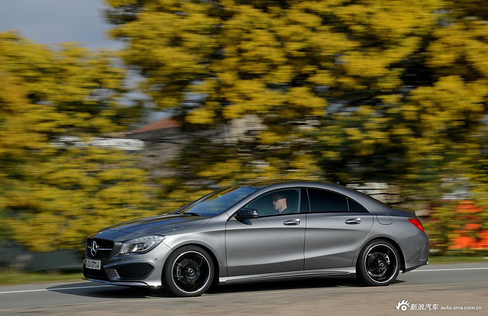 奔驰cla200官方图_奔驰cla官方图图片248209