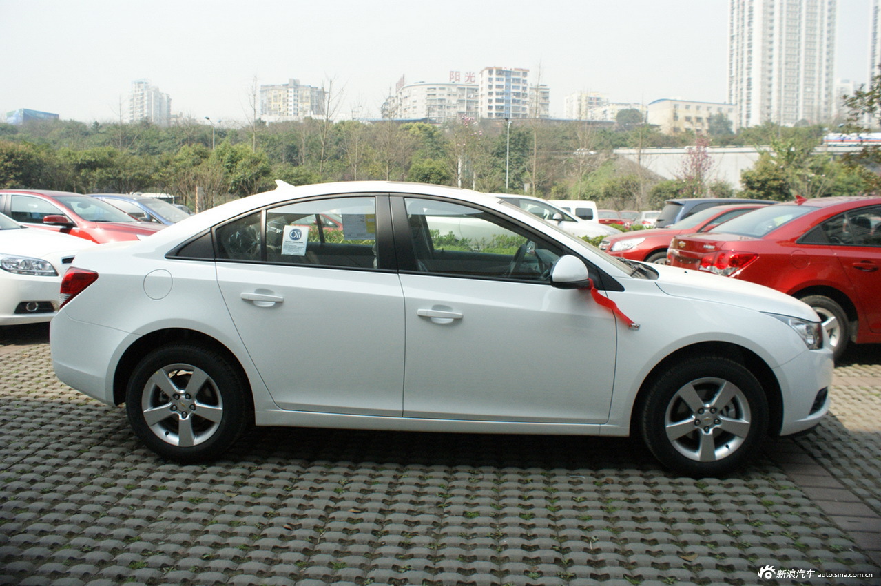 2012款科鲁兹_科鲁兹外观图片24870943