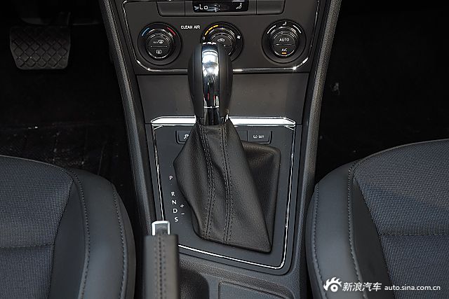 2015款朗逸1.2TSI DSG 蓝驱技术版