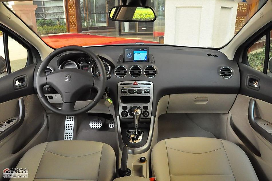 东风标致408试车实拍图_东风标致408内饰功能