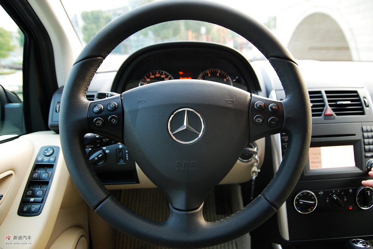 奔驰A160 灵动的城市精灵