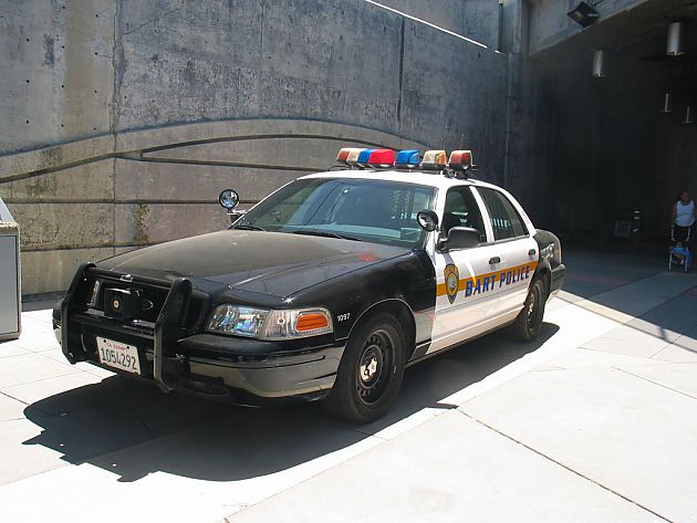 北美警方装备更新 三大车厂剑拔弩张