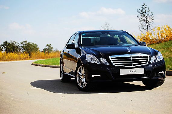 奔驰E300L原价回购 E市场优惠最高13万