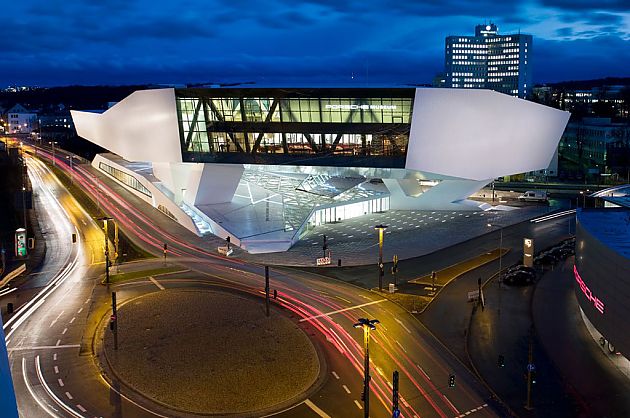 孕育战马的文化之都 德国斯图加特