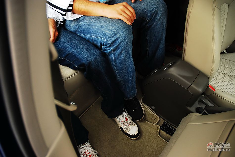 东风日产新阳光内饰实拍