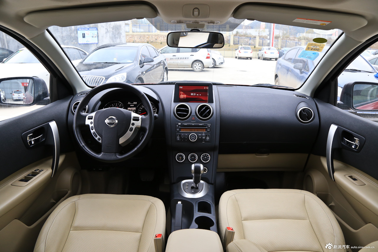 2013款逍客2.0l两驱cvt xv炫
