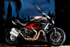 杜卡迪DIAVEL大魔鬼高清组图赏析