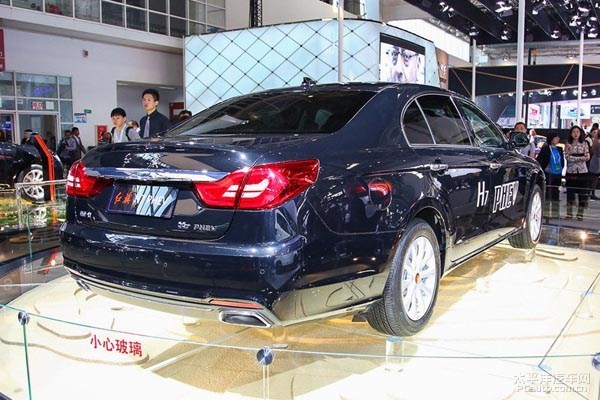 新款红旗H7明年春季上市 混动版油耗3.6L