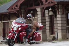 2015款印第安Roadmaster官图欣赏