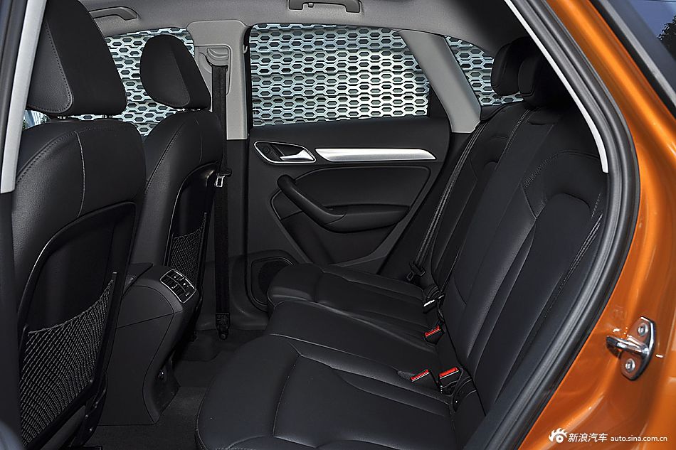 2013款奥迪Q3 35TFSI舒适型