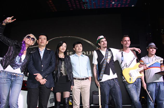 全新一代甲壳虫“灵动闪店”炫动京城