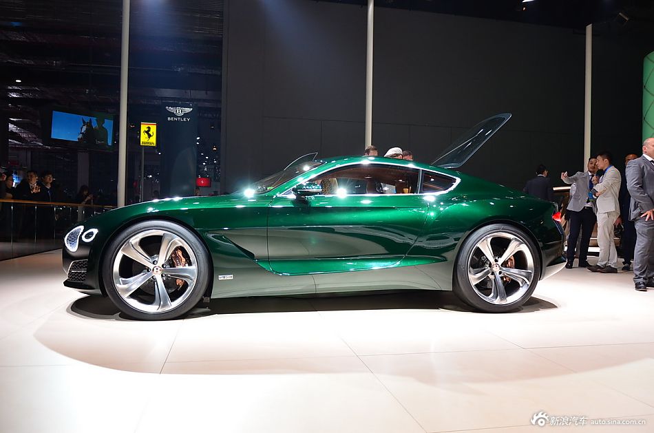 2015上海车展:宾利EXP 10