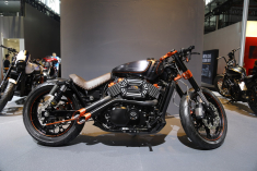 上海车展 HARLEY-DAVIDSON STREET 750改装版本