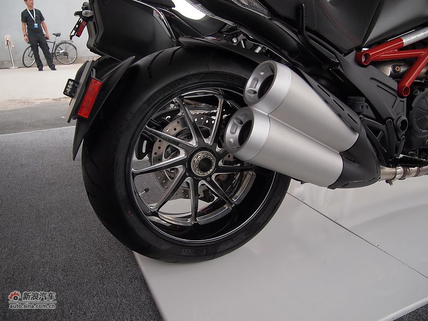杜卡迪(DUCATI)DIAVEL Carbon_图片641146