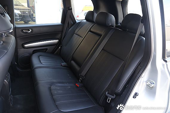2015款东风风度MX6 2.0L CVT四驱UPR