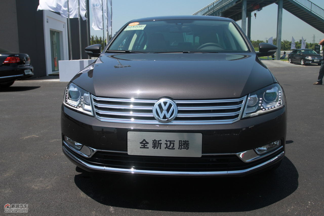 新迈腾(b7l)1.8tsi自动尊贵型外观